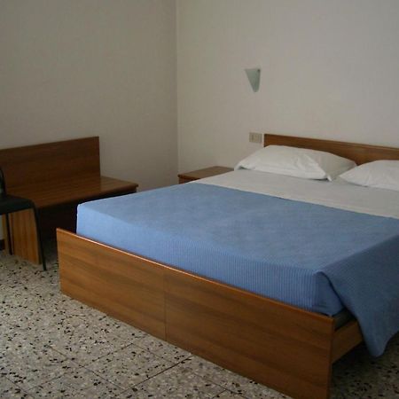 Hotel Vidale Местре Номер фото